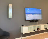 Mounted UV air purifier